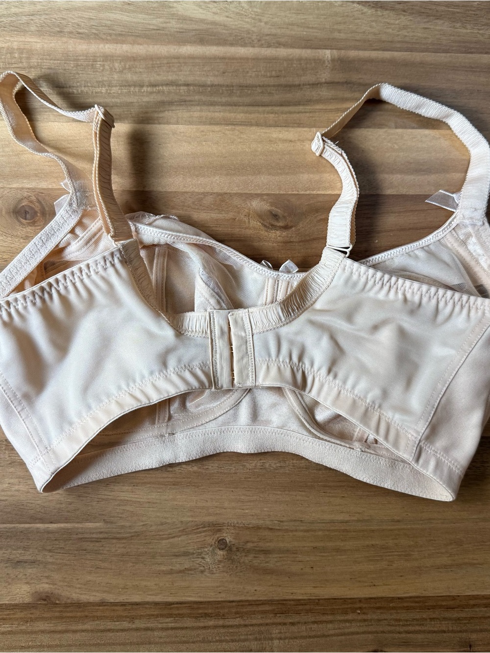 Fit Fully Yours - Unwired bra - Picture 2 of 6